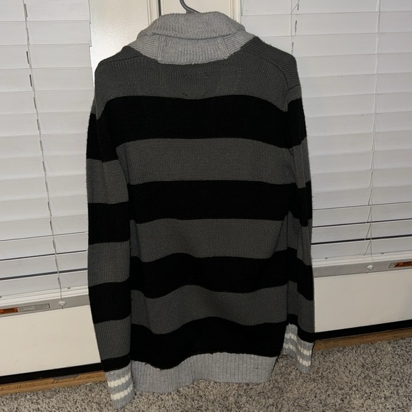 Urban bay Cardigan - Picture 2 of 2